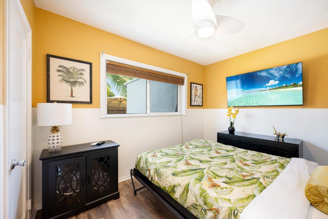 Palms Retreat! Giant Heated Pool-Hottub-Firepit-5Min2Beach-Pets-Ev Chgr Fort Lauderdale Bagian luar foto