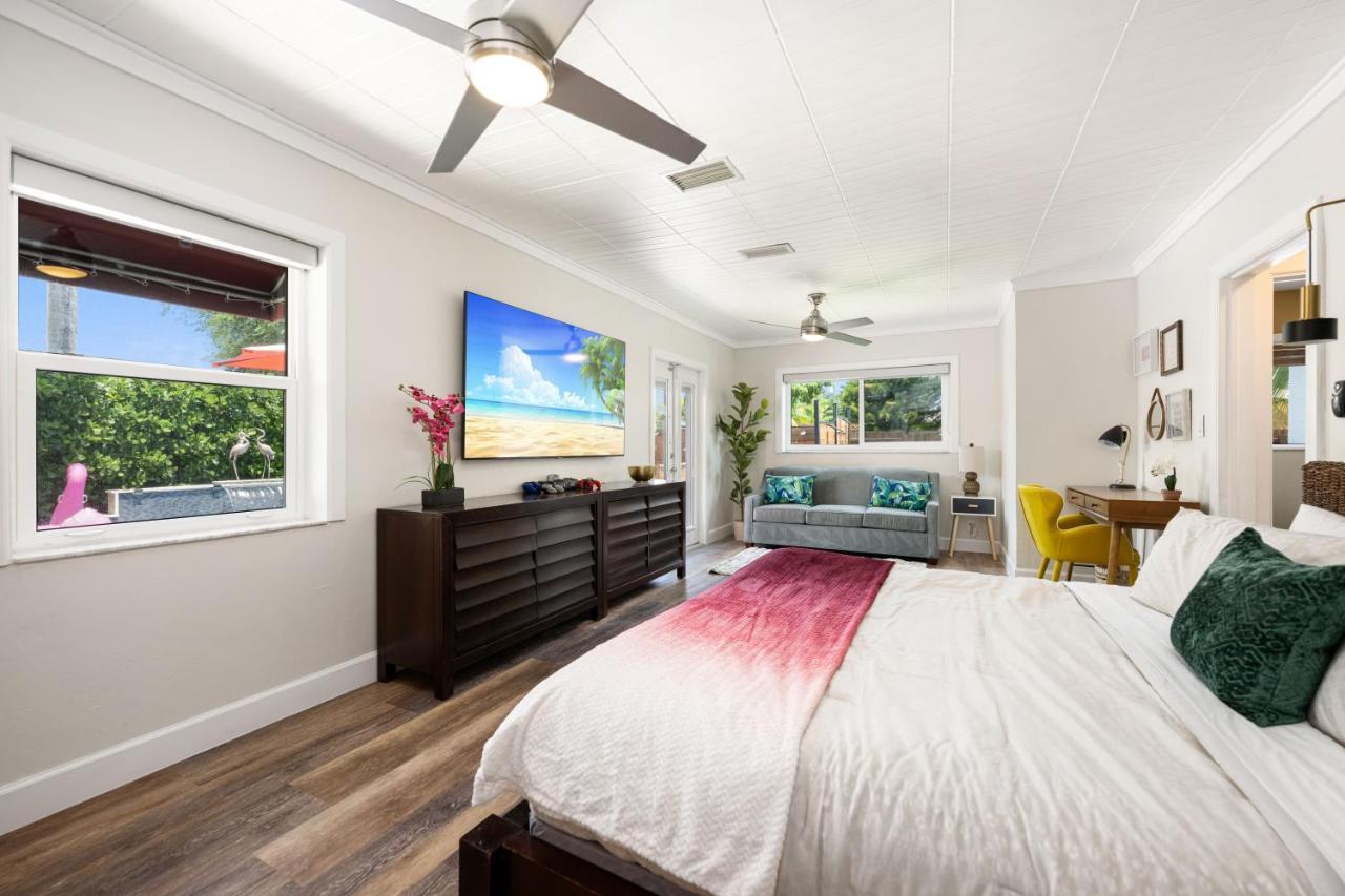 Palms Retreat! Giant Heated Pool-Hottub-Firepit-5Min2Beach-Pets-Ev Chgr Fort Lauderdale Bagian luar foto